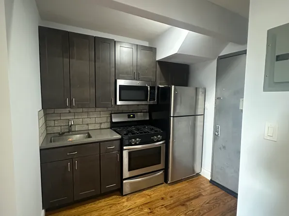 555 39th St APT 1R, Brooklyn, NY 11232