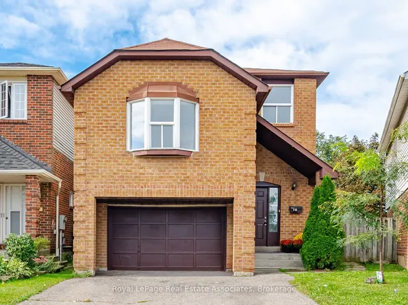 26 Sheldrake Ct, Brampton, ON L6Y 2W9