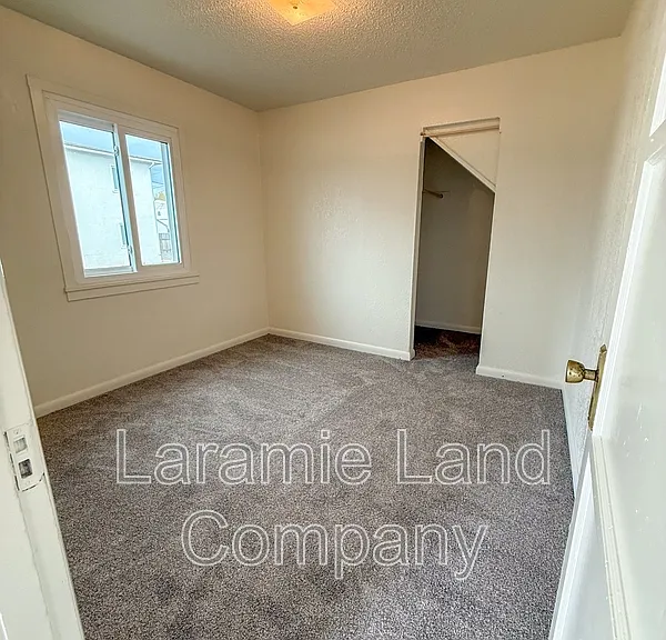 857 N 4th St #10 — Photo 4