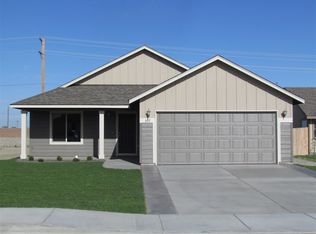 3911 Estrella Dr, Pasco, WA 99301
