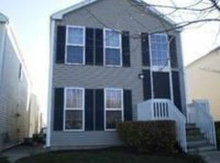 1471 Simms St, Aurora, IL 60504