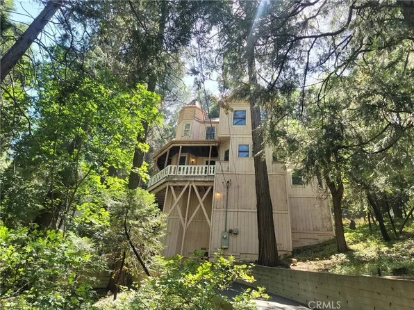 24083 Cresta Dr, Crestline, CA 92325