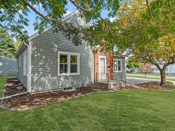 601 W Main St, Clinton, IL 61727