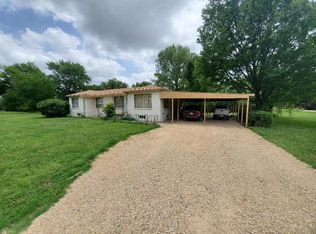 603 E 14th St, Chanute, KS 66720