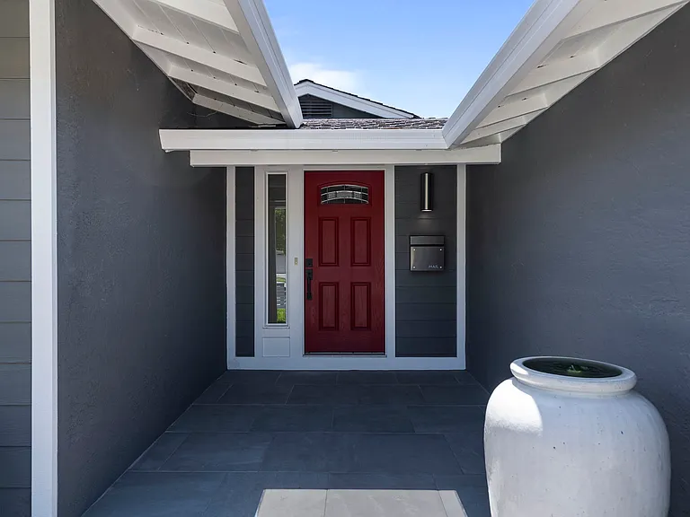 3438 Fife Way — Photo 7