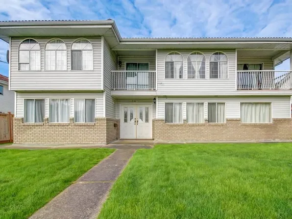9011 King George Blvd, Surrey, BC V3V 5V7