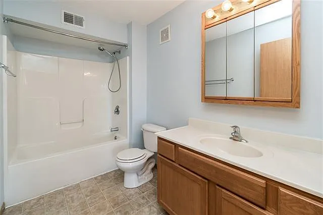 4600 Grand Ave #1006 — Photo 7