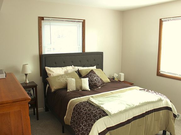 5th image of 605 N Winter St #1