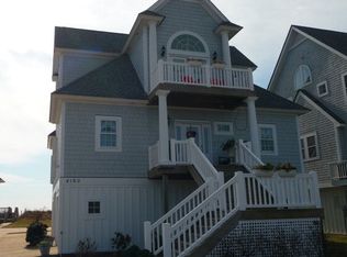 4190 Island Dr, North Topsail Beach, NC 28460