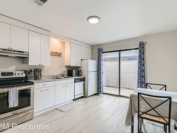 5th image of 2618 9th Ave #2