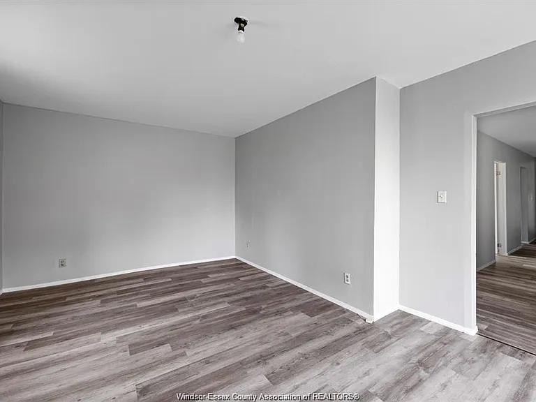 701 Marentette Ave #A — Photo 9