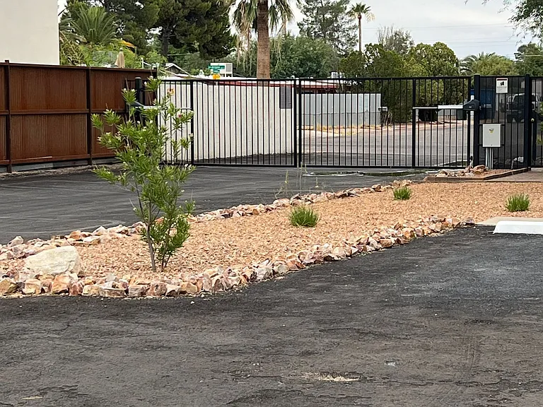 349 E Calle Arizona #1 — Photo 12