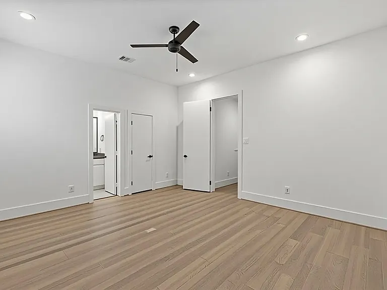 6010 Truro St #C — Photo 22