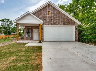 521 W Kellis St, Fort Worth, TX 76115