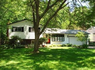 6679 Oakdale Rd, Mentor, OH 44060