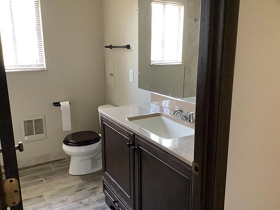 4th image of 822 Glenwood Rd #822