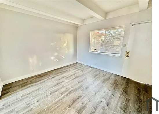 Studio, $1,325 — Photo 3