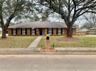 523 Wimbledon Blvd, Alexandria, LA 71303