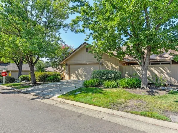8201 Lash Larue Ln, Citrus Heights, CA 95610