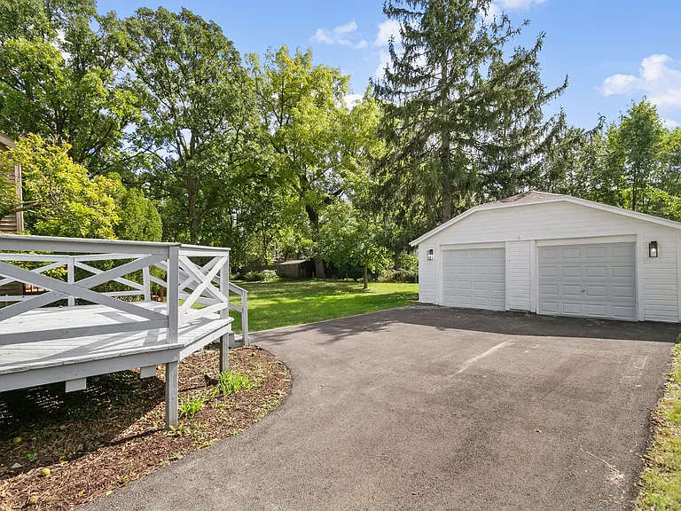 152 Burr Oak Rd — Photo 18