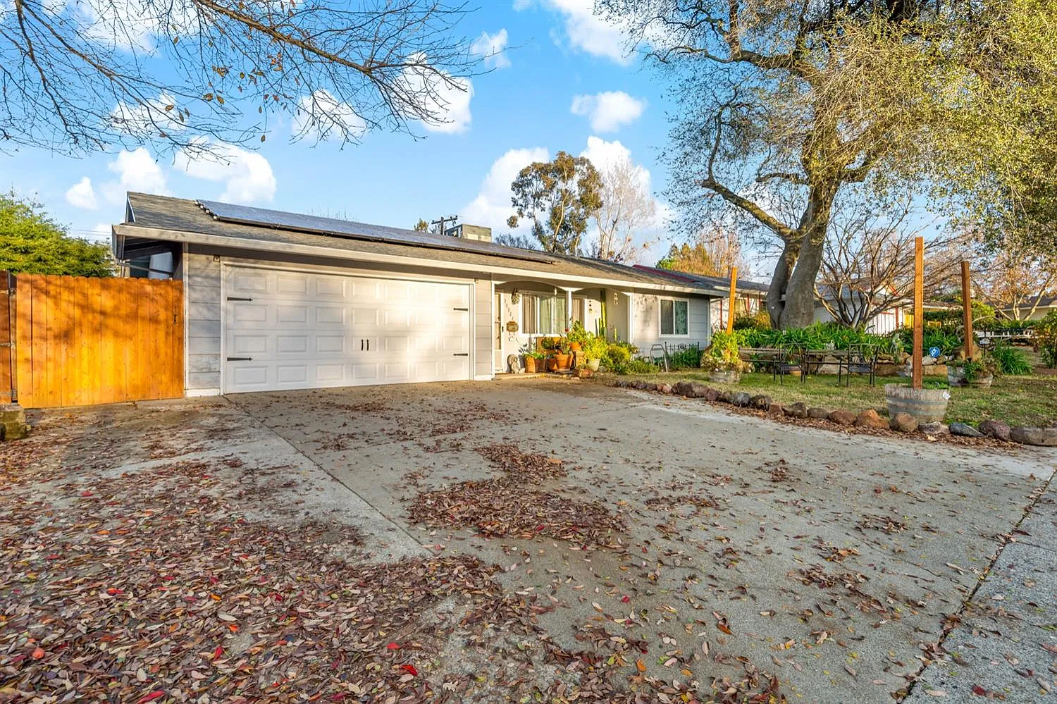 10884 Oakton Way photo 1