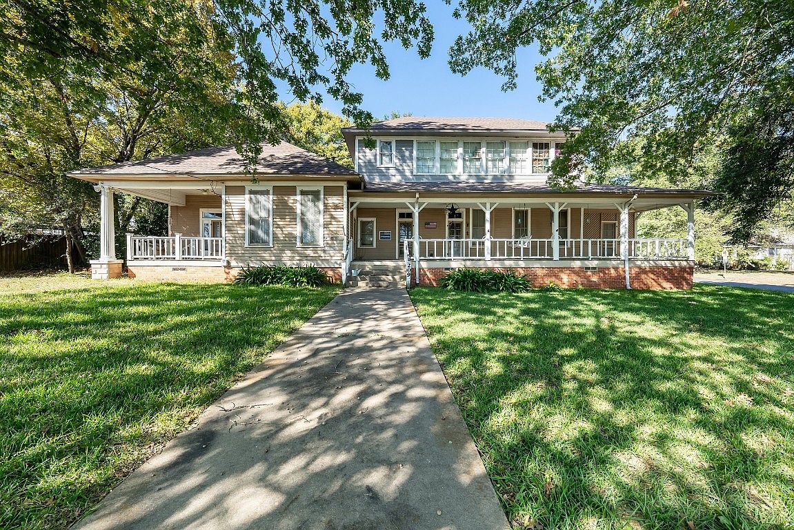 209 E 7th St, Rusk, TX 75785 Zillow