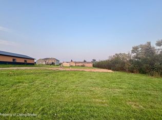 920 5th Ave NW, Beach, ND 58621