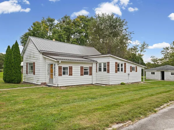 107 W Midway St, Colfax, IN 46035