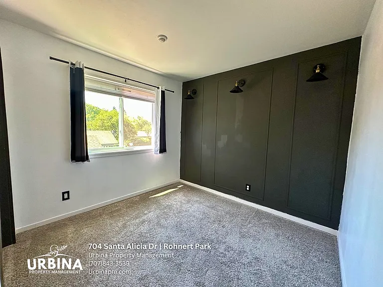 704 Santa Alicia Dr — Photo 10