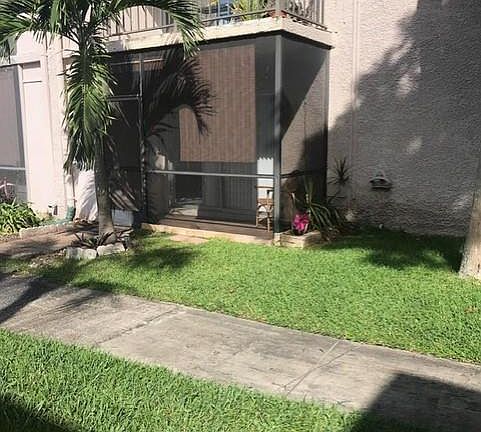 3rd image of 10379 N Kendall Dr APT L3