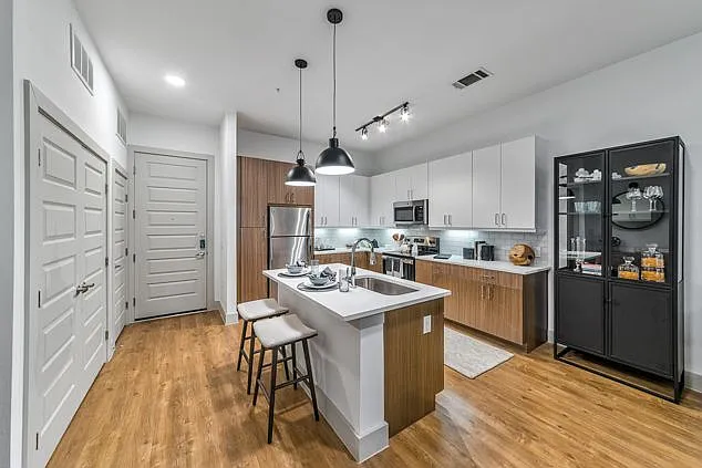The Crosby — Photo 1