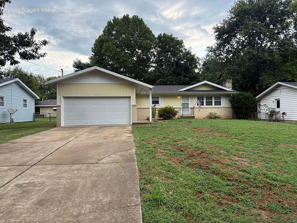 1st image of 222 S Ken Avenue