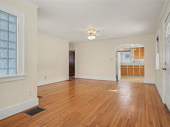 4th image of 78 Hartsdale Rd