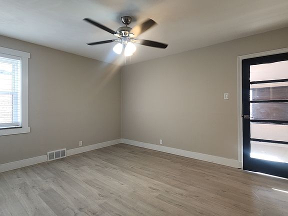 4th image of 6216 Nottingham Ave
