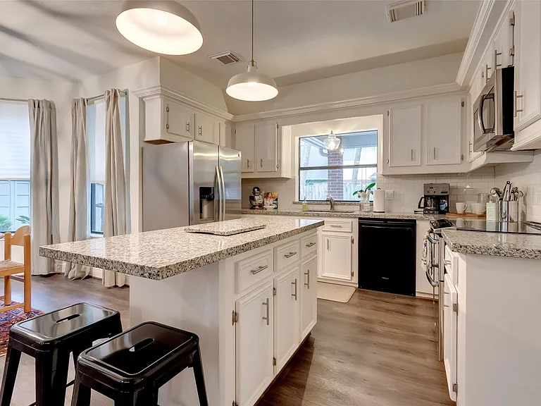 13011 Finch Brook Dr — Photo 17