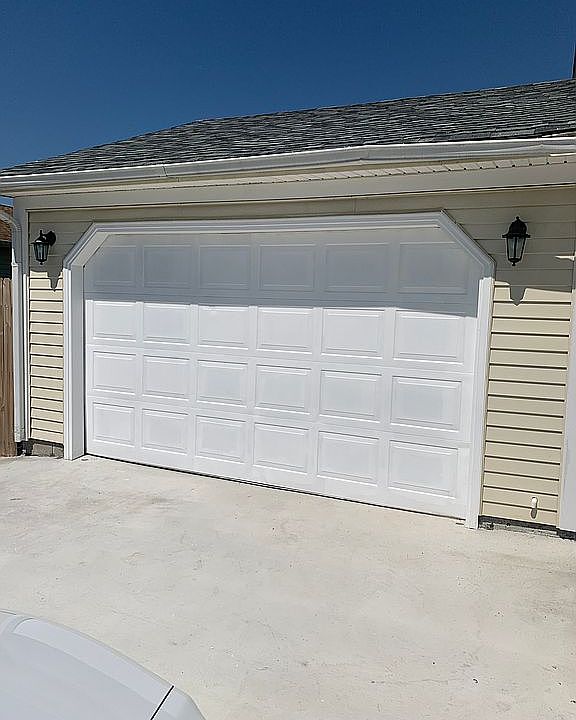 2nd image of 3548 Forest Glen Rd