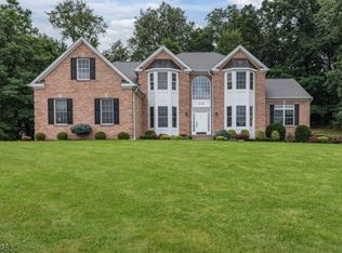 112 Junction Rd, Hampton, NJ 08827