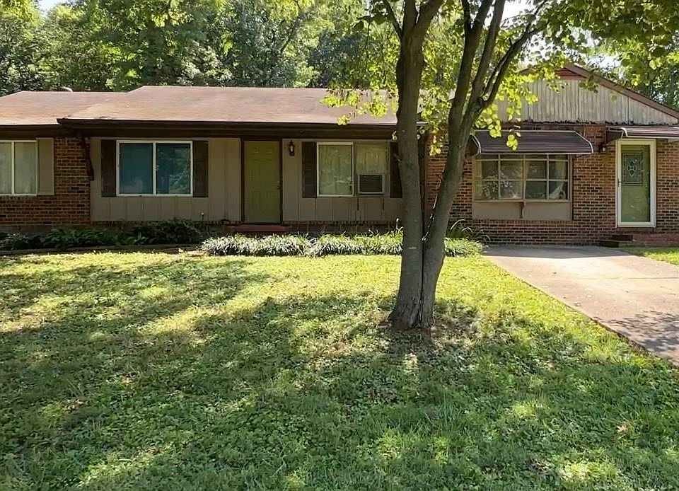 1st image of 2893 S Amherst Dr