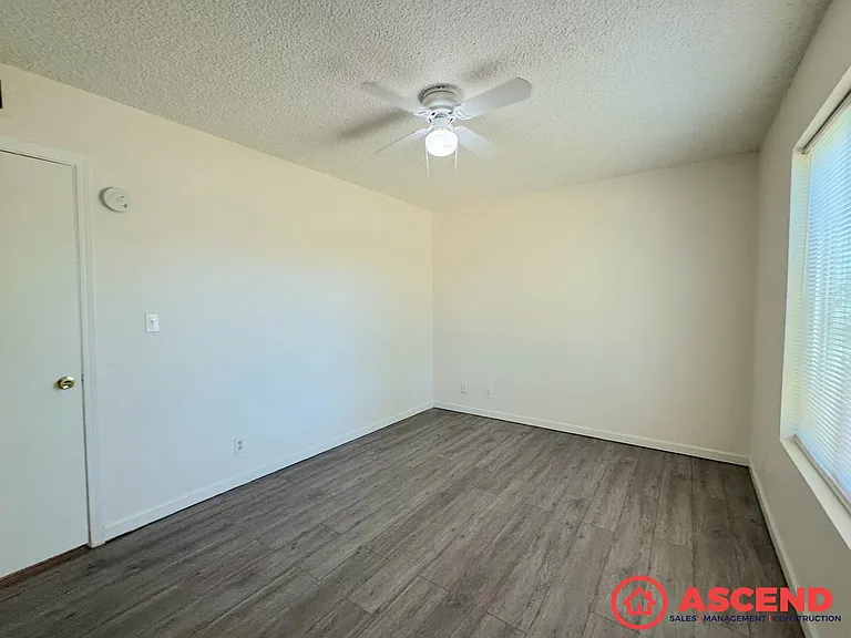 3817 K St — Photo 7