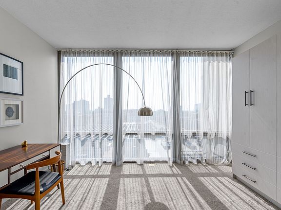 2nd image of 4909 Laclede Ave APT 804