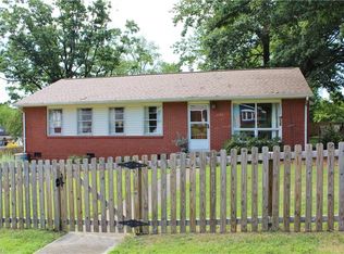 1700 Twain Rd, Greensboro, NC 27405