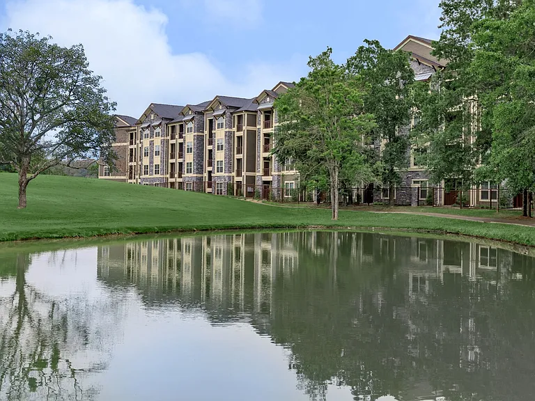 Park at Tour 18 — Photo 7