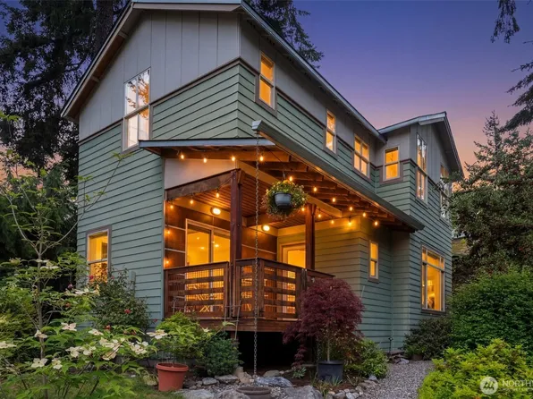 20215 15th Avenue NW #E, Shoreline, WA 98177