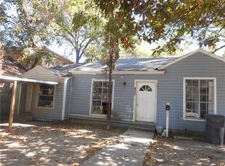 922 Chalmers St, Dallas, TX 75211