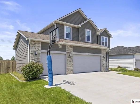 8008 N 167th Ave, Bennington, NE 68007