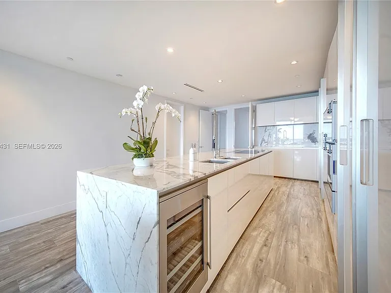 10203 Collins Ave #1502 — Photo 23