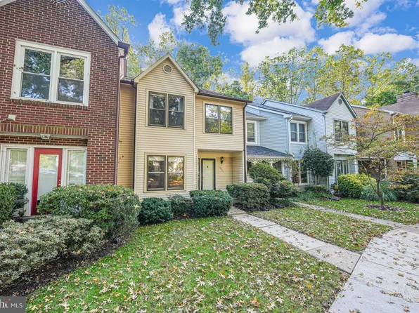 5407 Tripolis Ct, Burke, VA 22015