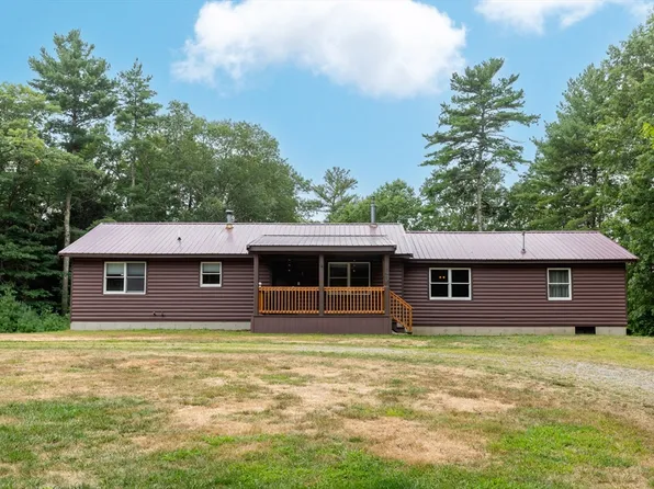 32 Black Brook Path, Middleboro, MA 02346