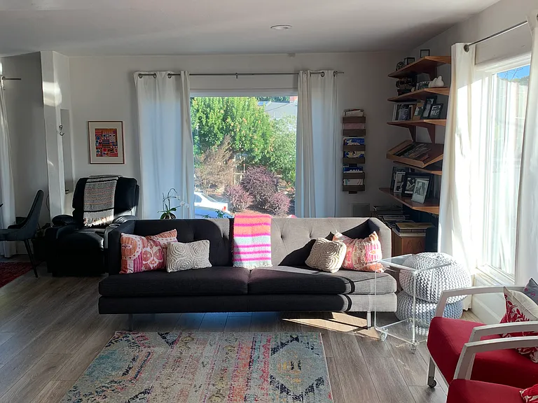 5761 Hazel Ave — Photo 3