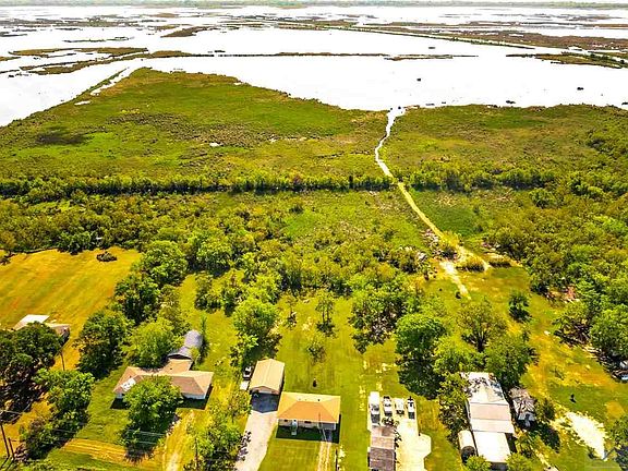 4th image of 5703 Bayouside Dr